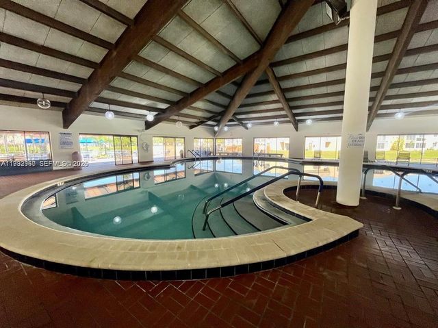 9580 Sunrise Lakes Boulevard 205, Sunrise, FL 33322