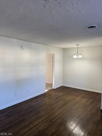 4825 81st ST, Hampton, VA 23605