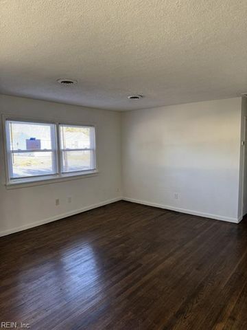 4825 81st ST, Hampton, VA 23605