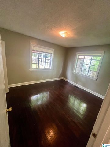 106 AVENUE V, Birmingham, AL 35214