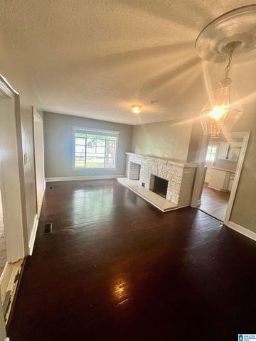 106 AVENUE V, Birmingham, AL 35214