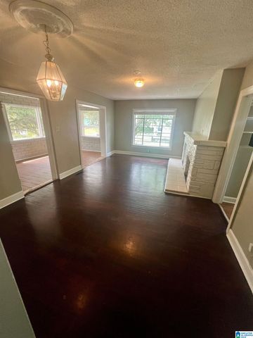 106 AVENUE V, Birmingham, AL 35214