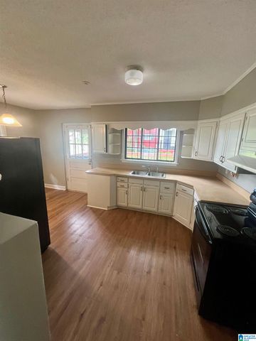 106 AVENUE V, Birmingham, AL 35214