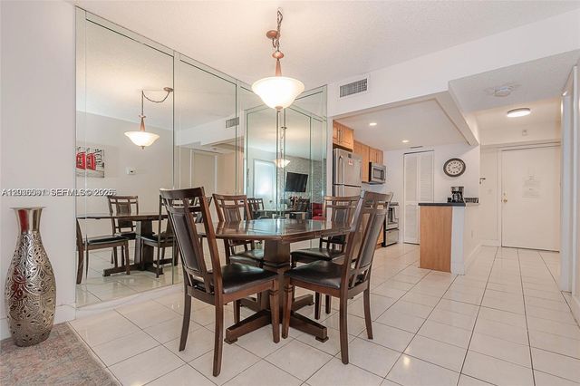 201 S 178th Dr 426, Sunny Isles Beach, FL 33160