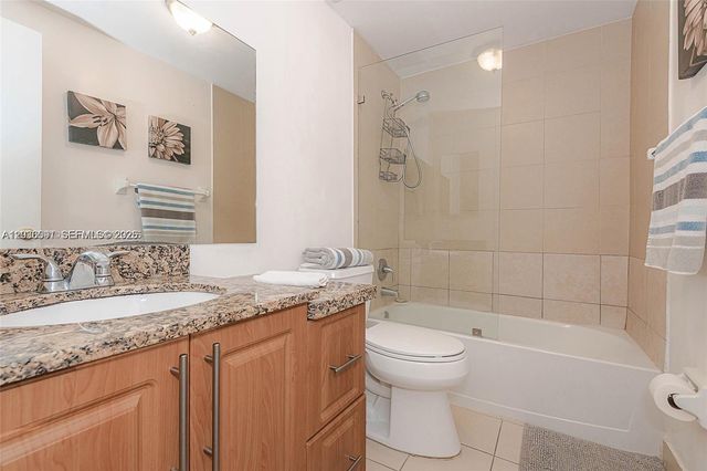 201 S 178th Dr 426, Sunny Isles Beach, FL 33160
