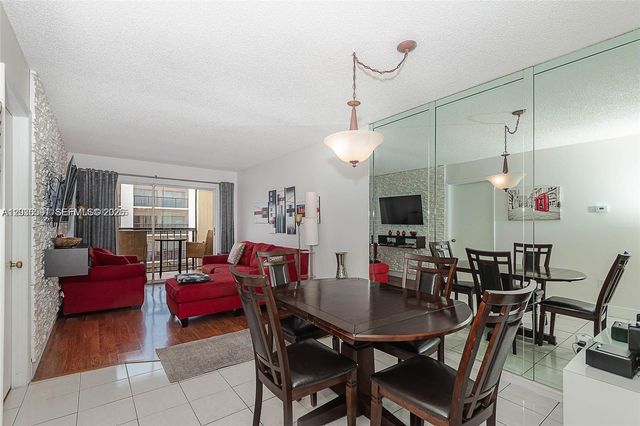 201 S 178th Dr 426, Sunny Isles Beach, FL 33160