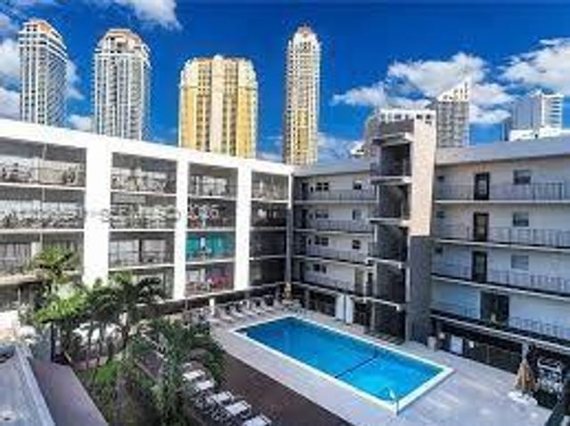 201 S 178th Dr 426, Sunny Isles Beach, FL 33160