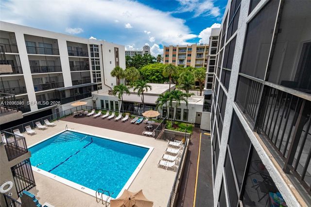 201 S 178th Dr 426, Sunny Isles Beach, FL 33160