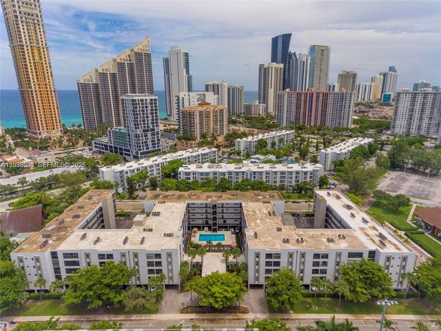 201 S 178th Dr 426, Sunny Isles Beach, FL 33160