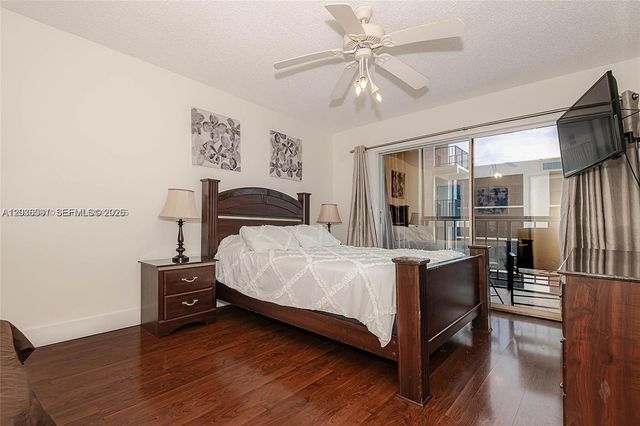 201 S 178th Dr 426, Sunny Isles Beach, FL 33160