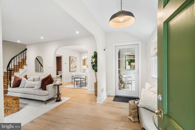 3822 VAN NESS ST NW, Washington, DC 20016