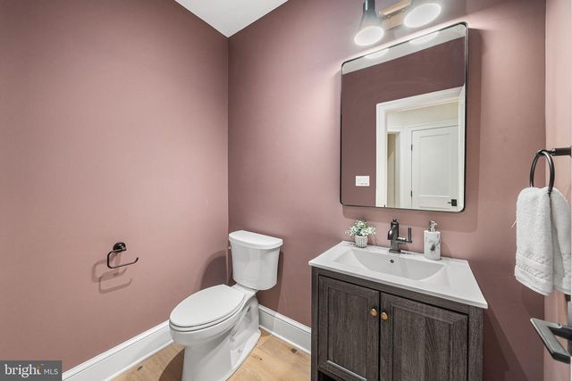 3822 VAN NESS ST NW, Washington, DC 20016