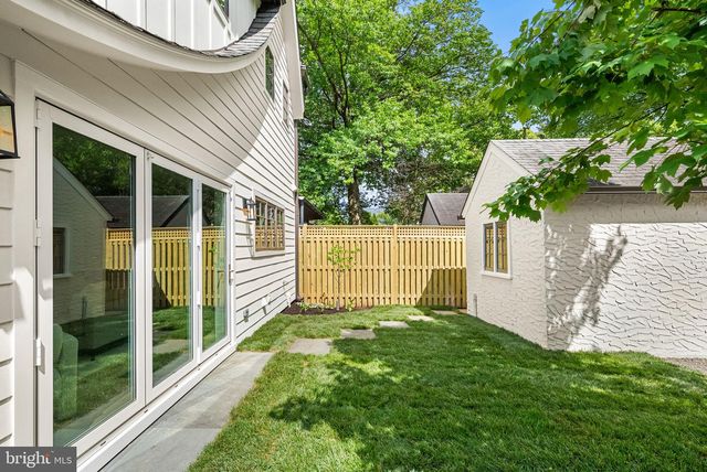 3822 VAN NESS ST NW, Washington, DC 20016