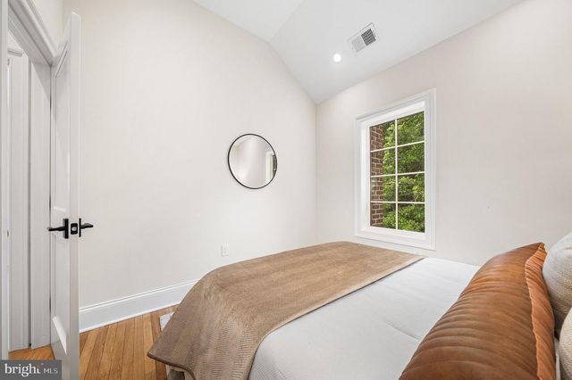 3822 VAN NESS ST NW, Washington, DC 20016