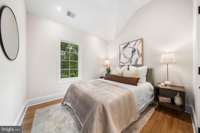 3822 VAN NESS ST NW, Washington, DC 20016