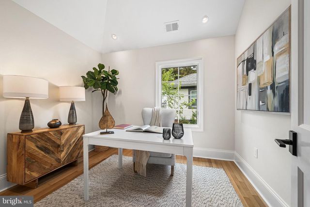 3822 VAN NESS ST NW, Washington, DC 20016
