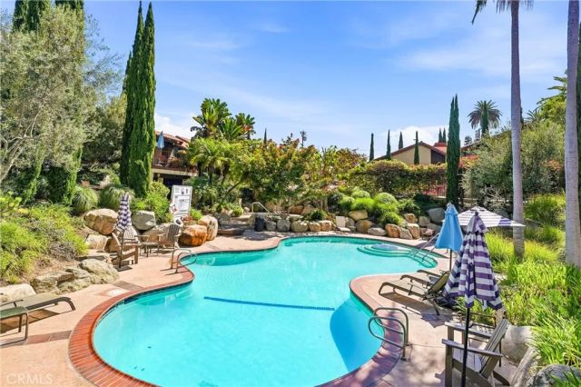 4835 E Anaheim 309, Long Beach, CA 90804