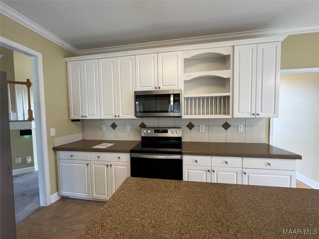 8512 BERRINGTON Court, Montgomery, AL 36117