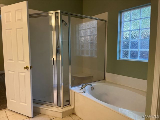 8512 BERRINGTON Court, Montgomery, AL 36117