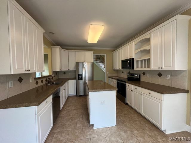 8512 BERRINGTON Court, Montgomery, AL 36117