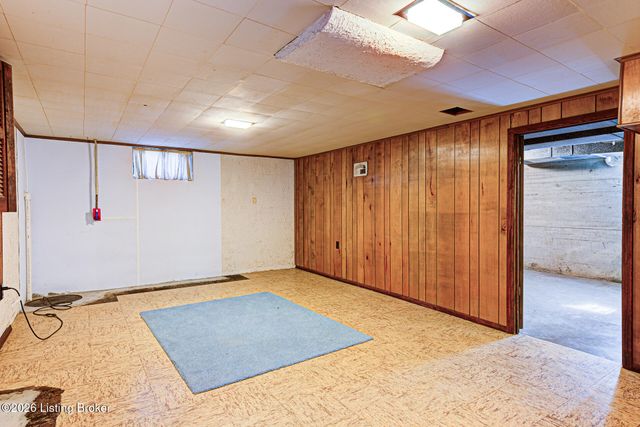 3702 Mamaroneck Rd, Louisville, KY 40218