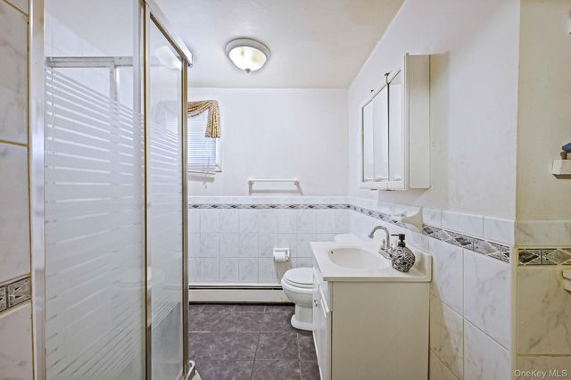 266 Kellum Street, West Babylon, NY 11704