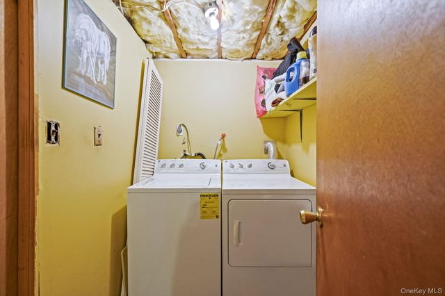 266 Kellum Street, West Babylon, NY 11704