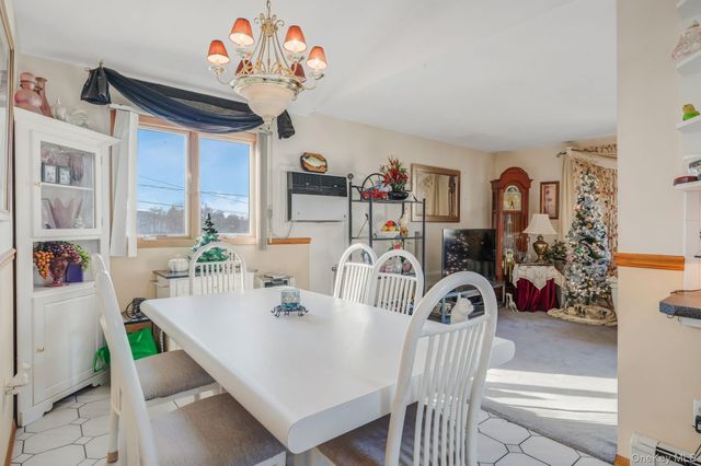 266 Kellum Street, West Babylon, NY 11704