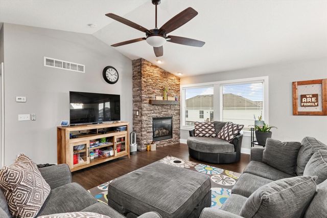1412 NE Park Street, Grimes, IA 50111