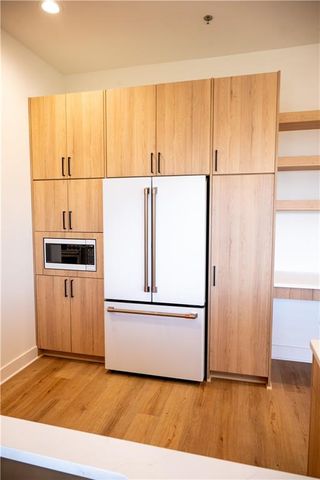 2940 Baltimore Avenue 1504, Kansas City, MO 64108