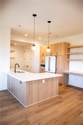 2940 Baltimore Avenue 1504, Kansas City, MO 64108