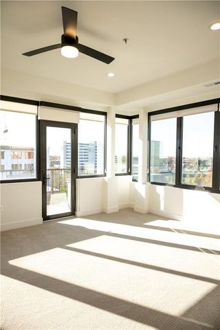 2940 Baltimore Avenue 1504, Kansas City, MO 64108