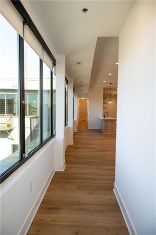 2940 Baltimore Avenue 1504, Kansas City, MO 64108