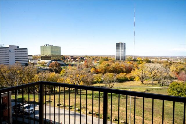 2940 Baltimore Avenue 1504, Kansas City, MO 64108
