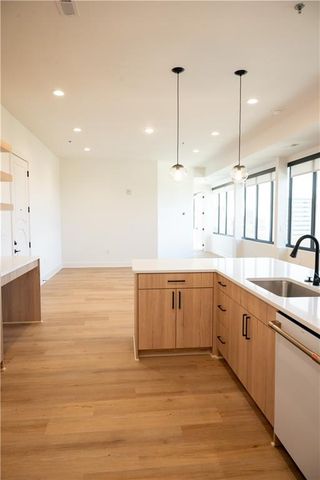 2940 Baltimore Avenue 1504, Kansas City, MO 64108