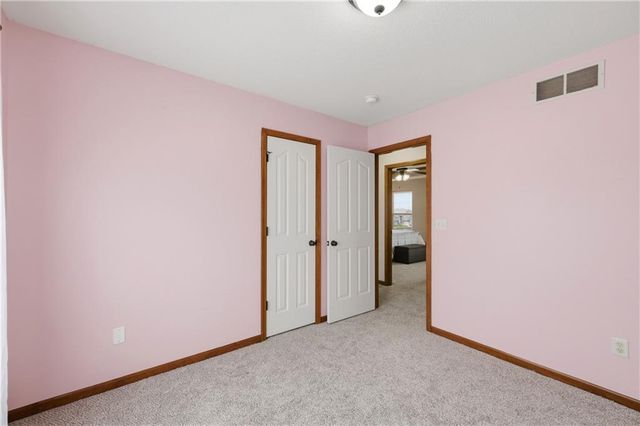 9712 E 222nd Street, Peculiar, MO 64078