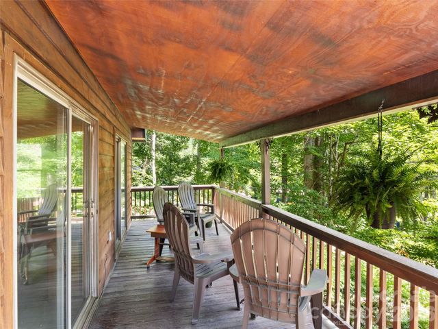 170 Mountain Farm Road, Burnsville, NC 28714