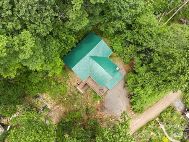170 Mountain Farm Road, Burnsville, NC 28714