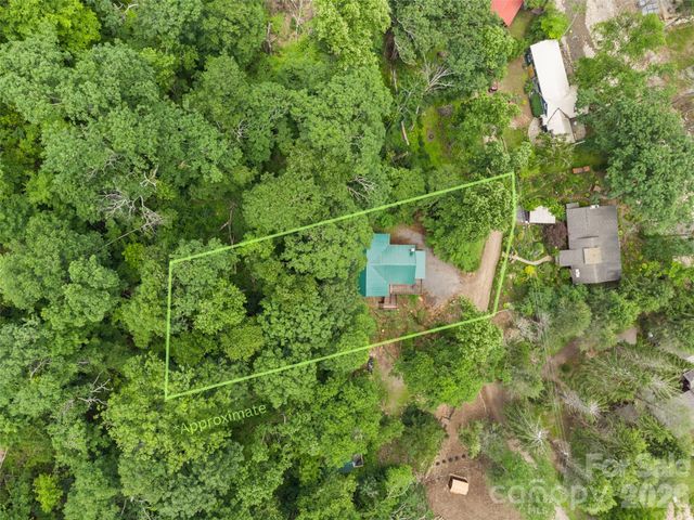 170 Mountain Farm Road, Burnsville, NC 28714
