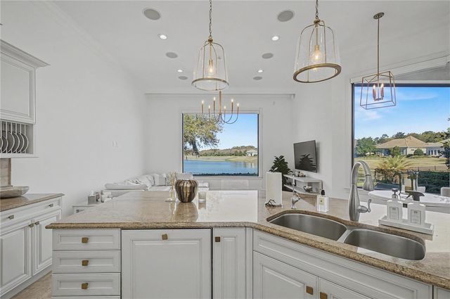 2730 NW 80TH AVENUE, Ocala, FL 34482