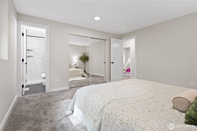 513 NE Cottonwood Drive, Bremerton, WA 98311