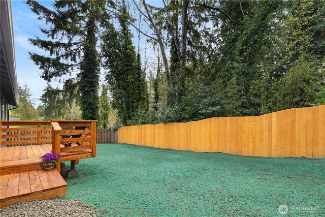 513 NE Cottonwood Drive, Bremerton, WA 98311