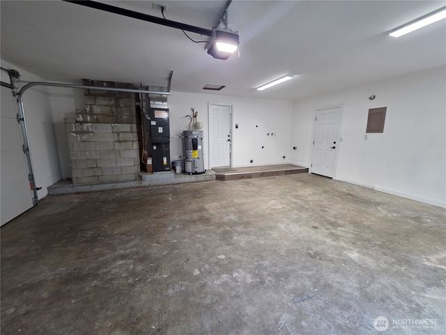 513 NE Cottonwood Drive, Bremerton, WA 98311