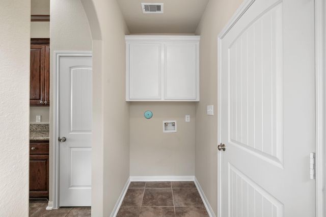 2709 Kentucky Avenue, League City, TX 77573