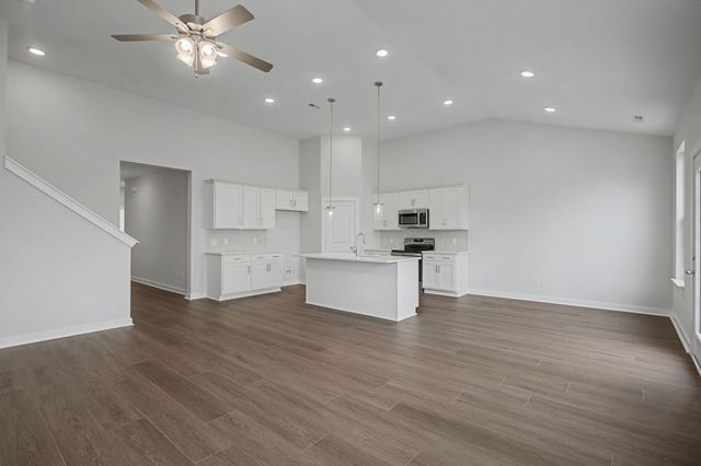 324 Black Bear Dr, Mount Pleasant, TN 38474