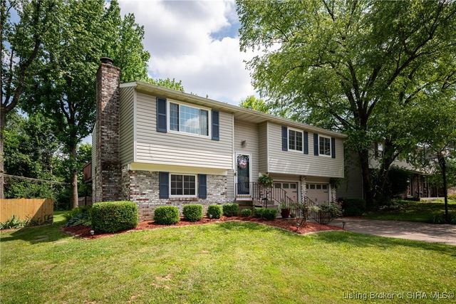 1506 Sportsman Drive, Jeffersonville, IN 47130