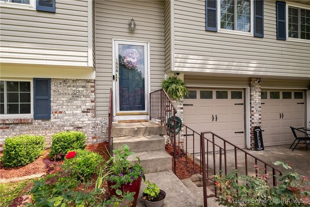 1506 Sportsman Drive, Jeffersonville, IN 47130