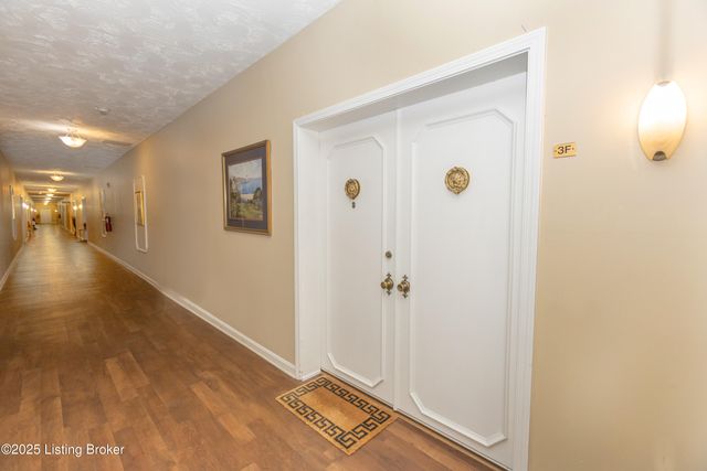 740 Zorn Ave 3F, Louisville, KY 40206