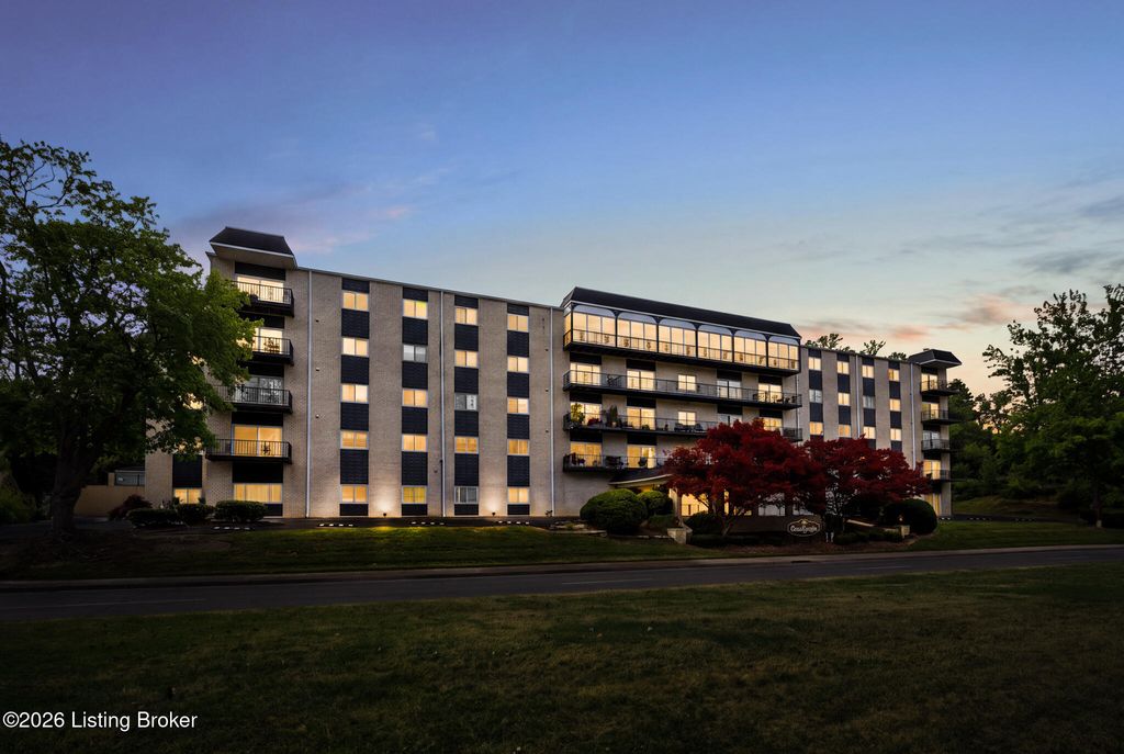 740 Zorn Ave 3F, Louisville, KY 40206