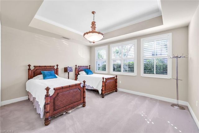 545 Avellino Isles CIR 29102, Naples, FL 34119